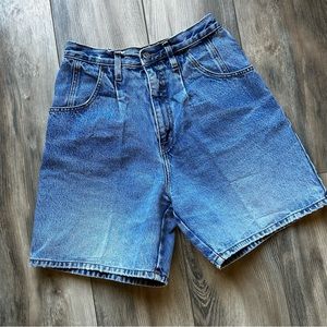 Bill Blass Vintage High Rise Shorts